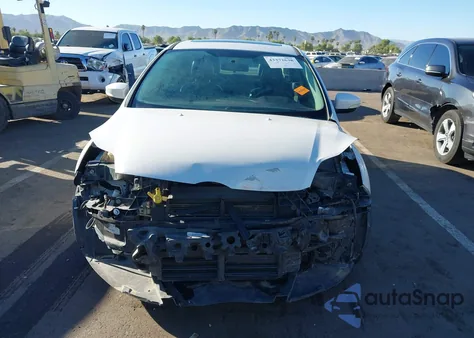 2014 Ford Focus Titanium from USA, damaged, VIN 1FADP3J20EL374876